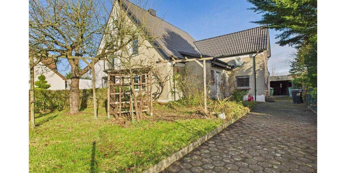 Sanierungsbedürftiges Zechenhaus mit hochwertig erneuertem Dach und viel Platz für Ihre Visionen 5 zimmer