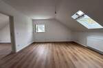 Frisch sanierte 44 m² Dachgeschoss-Singlewohnung - nur 3 Min. zum Phoenixsee, Dortmund-Schüren 2 zimmer