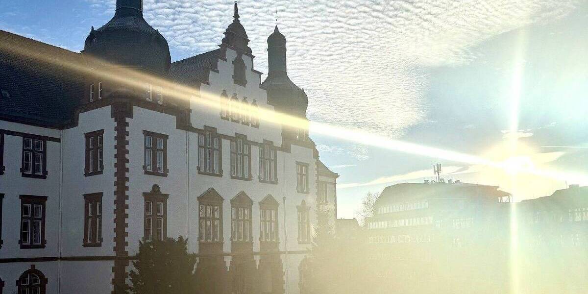 Gewerbeobjekt Hamm Hamm-Mitte - 8 Zimmer, 130 m&sup2;, 1.150&euro; | Angebot:23881685