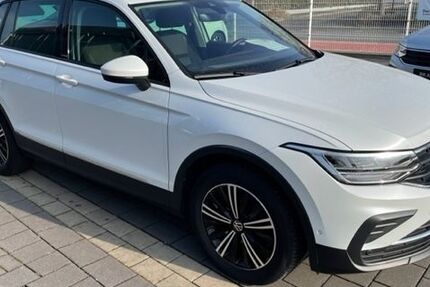 VW Tiguan 38.650 km 32.100 &euro; Soest 59494