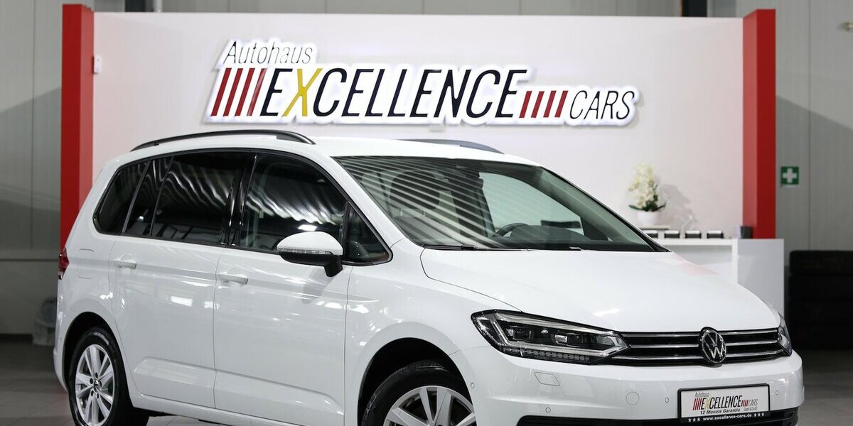 VW Touran 2.0 TDI DSG IQ Comfortline / 7-SITZE, LED 66.000 km 26.777 &euro; Hamm 59077