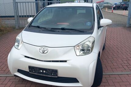 Toyota IQ
