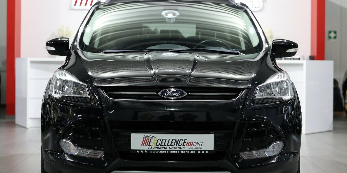 Ford Kuga 2.0 TDCI 4x4 TITANIUM / LEDER / NAVI+ 90.000 km 13.711 &euro; Hamm 59077