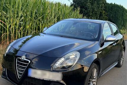 Alfa Romeo Giulietta 109.000 km 9.990 &euro; Holzwickede 59439