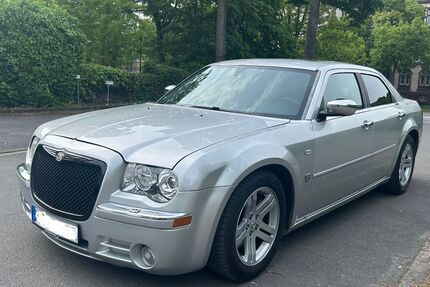Chrysler 300C 300.000 km 7.300 &euro; Hamm 59067