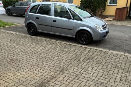 Opel Meriva 144.561 km 2.499 &euro; Lünen 44532