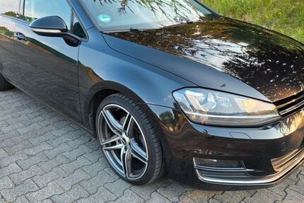VW Golf 222.000 km 6.500 &euro; Möhnesee 59519