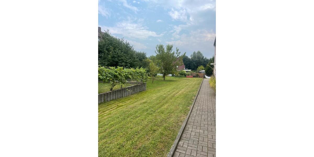 günstige EG-Wohnung (ca. 100 m²) kurzfristig von privat zu verm. 4 zimmer