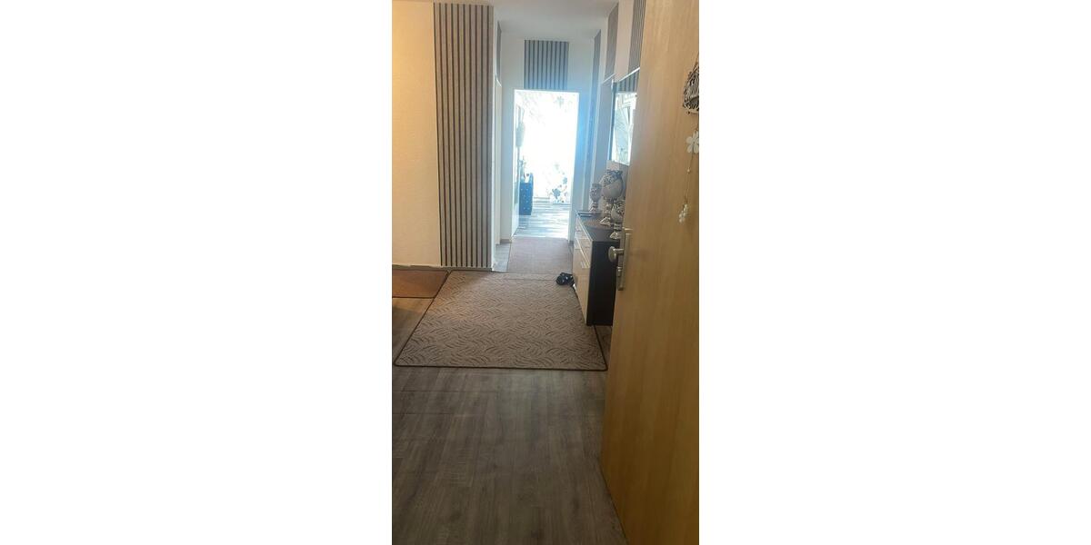 Etagenwohnung Holzwickede - 3 Zimmer, 77 m&sup2;, 180.000&euro; | Angebot:26945408