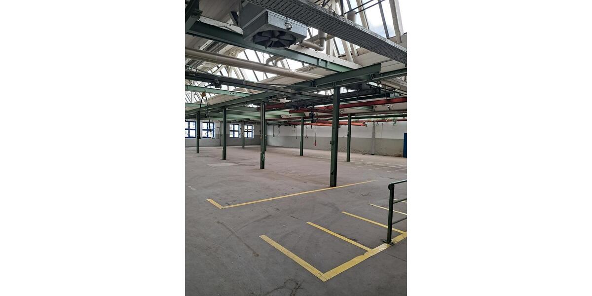 Lagerfläche kurzfristig zu vermieten! Auch Teilflächen ab 100 m² möglich.... zimmer