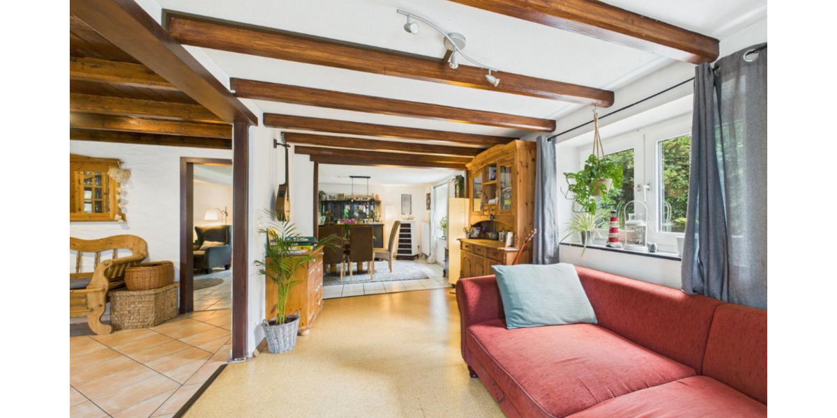 Resthof Wohnen und Arbeiten im Ortskern 8 zimmer