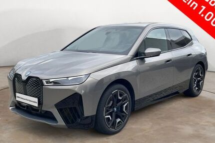 BMW iX 3.005 km 74.740 € Soest 59494