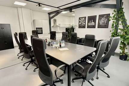 Büro in Düsseldorf 2.195 € 134 m²