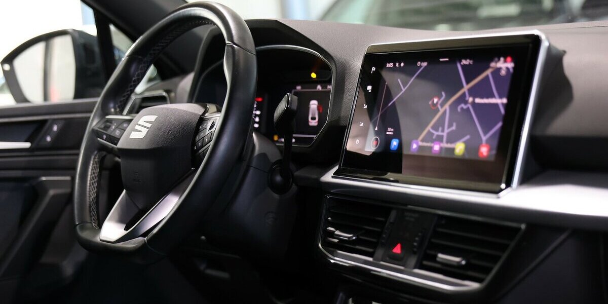 Seat Tarraco 2.0 TDI DSG STYLE / 7-SITZER / LED / AHK 177.000 km 19.777 &euro; Hamm 59077