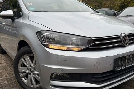 VW Touran 212.855 km 14.100 € Hamm 59077