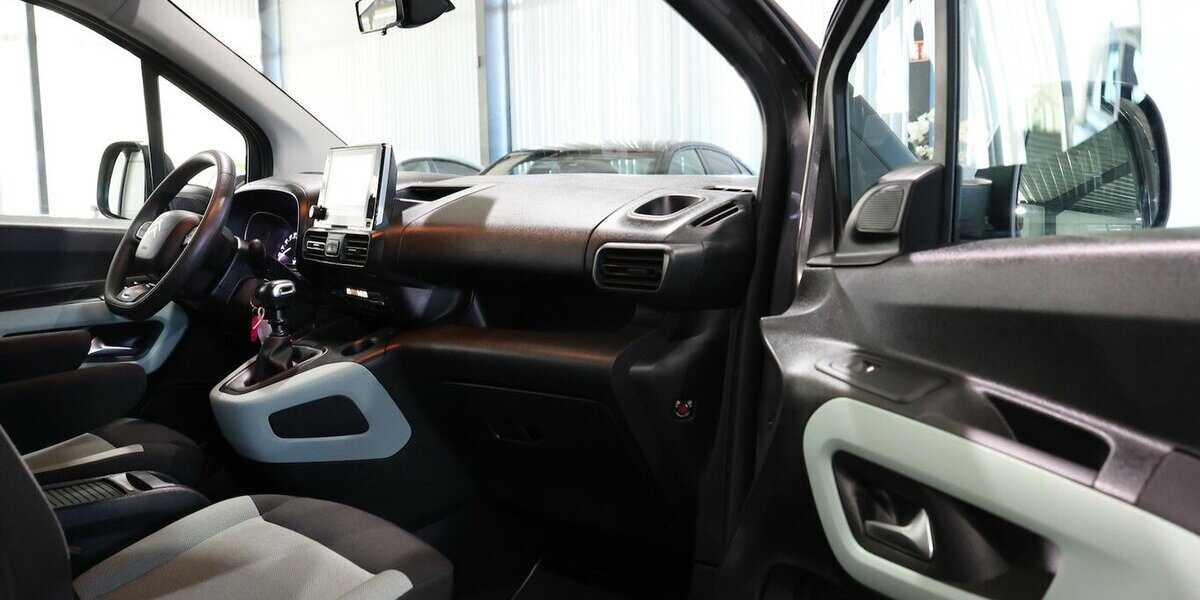 Citroen Berlingo 1.5 BLUE-HDI FEEL XL130 / 7-SITZER / 136.000 km 15.111 &euro; Hamm 59077