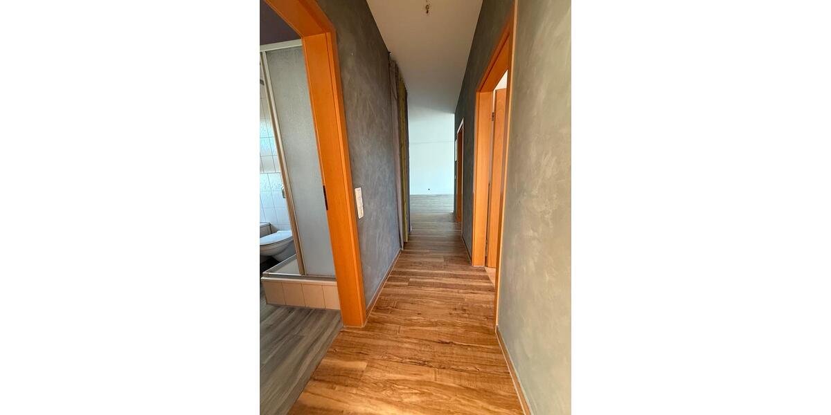 Dachgeschoßwohnung Bönen - 2 Zimmer, 80 m&sup2;, 1.000&euro; | Angebot:26374098