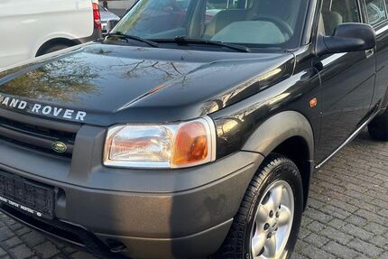 Land Rover Range Rover 145.000 km 3.495 € Ahlen 59229