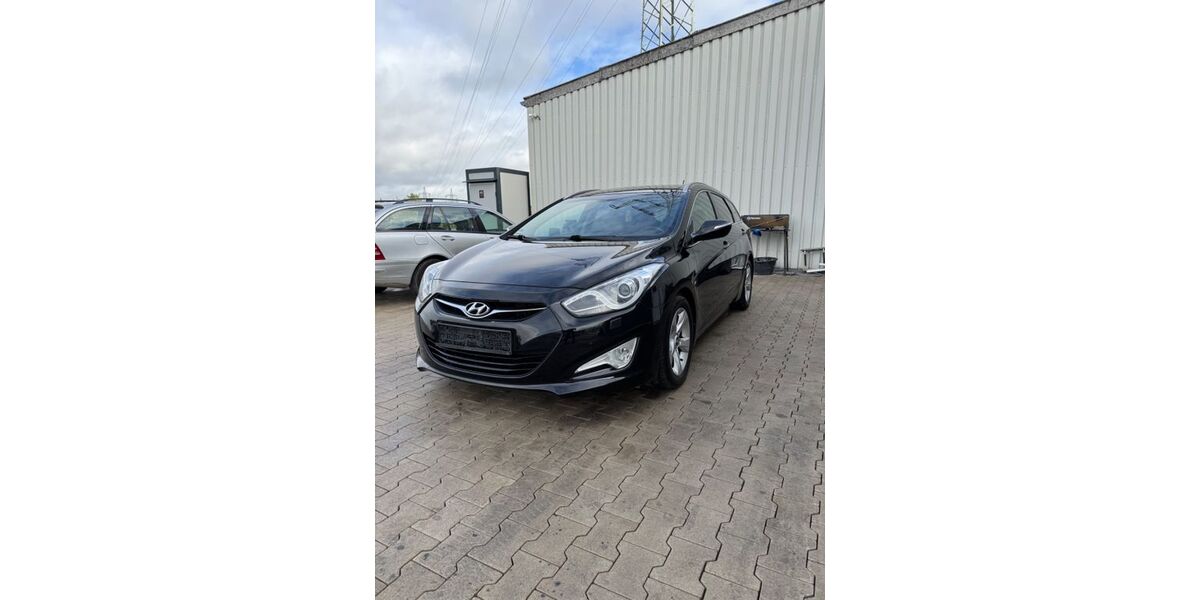 Hyundai i40 204.000 km 6.000 € Unna 59423