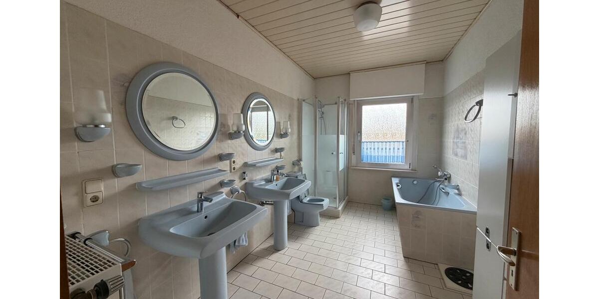 Einfamilienhaus Lippetal - 8 Zimmer, 666 m&sup2;, 350.000&euro; | Angebot:26329281