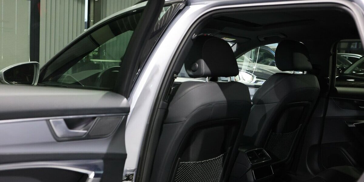 Audi A6 Avant 40 TDI S-LINE BLACK / PANORAMA, LED, VC 30.000 km 43.996 &euro; Hamm 59077