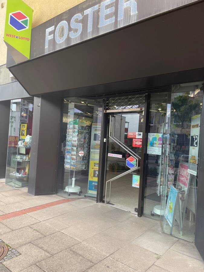 *** Schickes Ladenlokal in guter Lage, ehemals Lotto Filiale ***