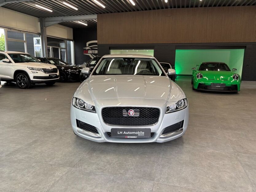 Jaguar XF 183.512 km 15.990 € Lüdinghausen 59348
