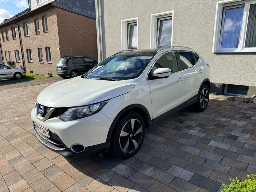 Nissan Qashqai 108.000 km 12.200 € Hamm 59073
