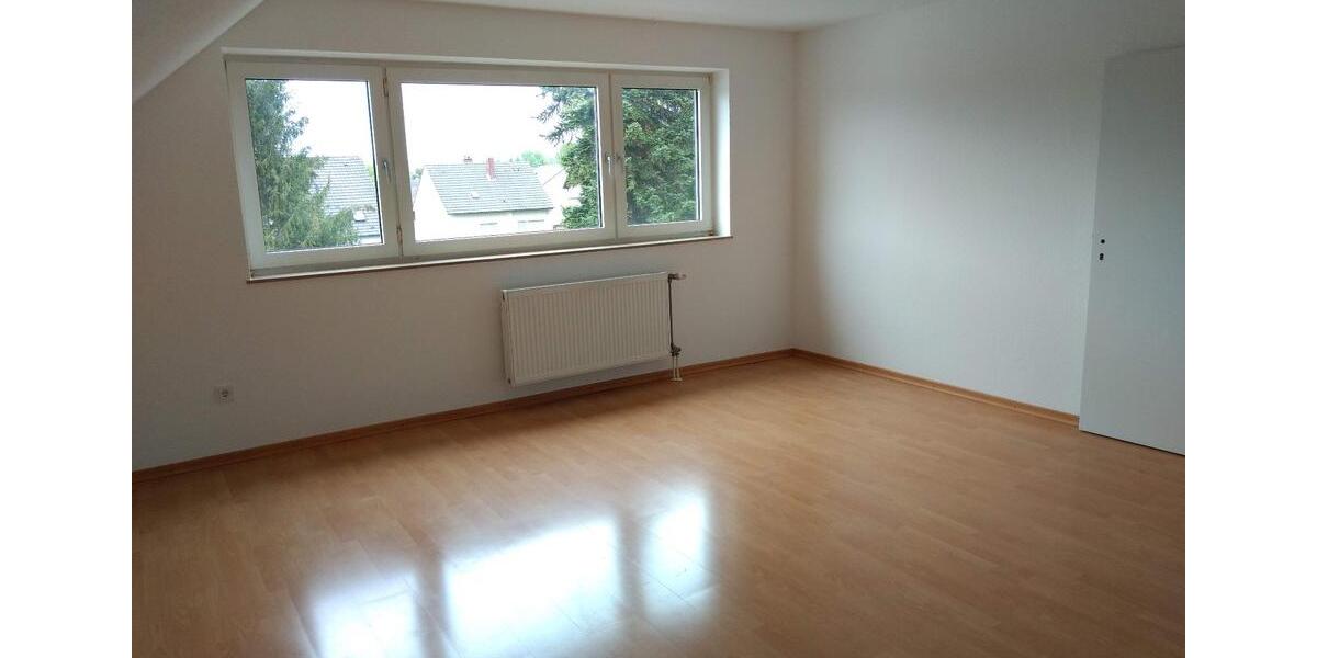 Dachgeschoßwohnung Arnsberg Rusch - 3 Zimmer, 77 m&sup2;, 199.000&euro; | Angebot:24372338