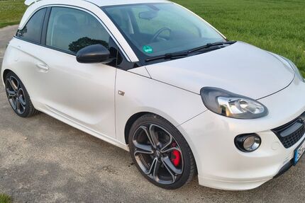 Opel Adam 125.900 km 8.699 &euro; Beckum 59269