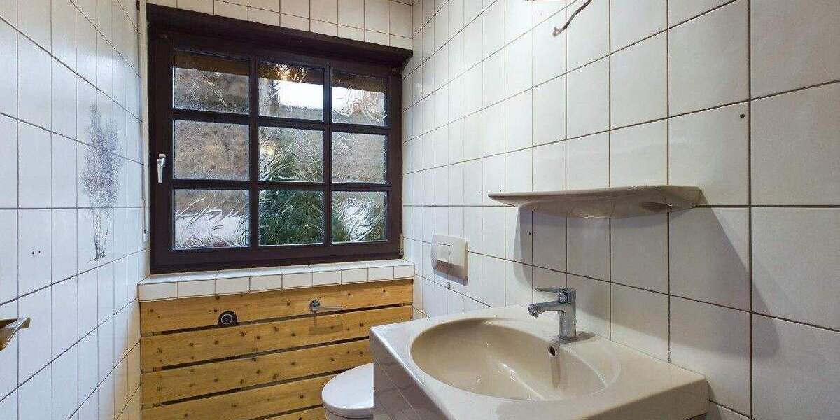 Geräumiges EFH im charmanten Landhausstil mit großem Garten 5 zimmer