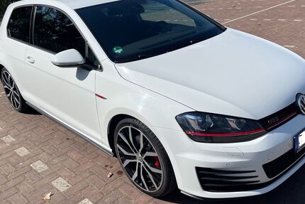 VW Golf 104.000 km 14.900 € Drensteinfurt 48317