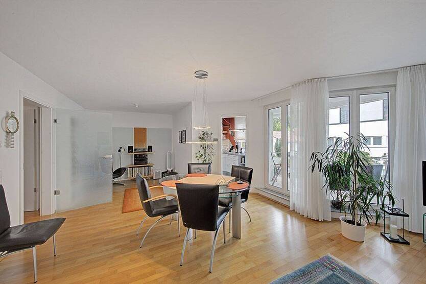 Exklusive Eigentumswohnung in Bestlage mit Aufzug 3 zimmer