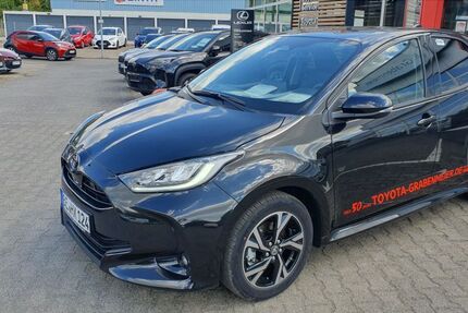 Toyota Yaris 1.800 km 27.790 € Beckum 59269