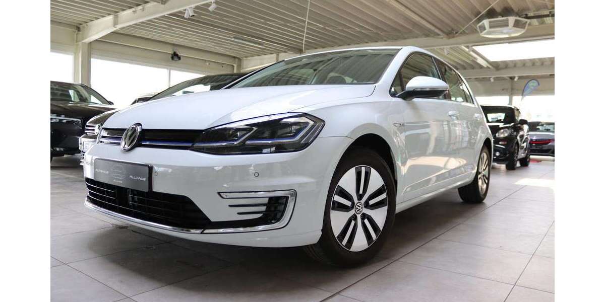 VW Golf 48.800 km 15.990 &euro; Oelde 59302