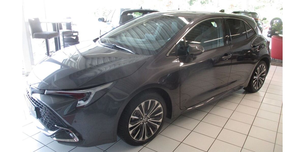 Toyota Corolla 17.100 km 22.940 &euro; Menden 58708