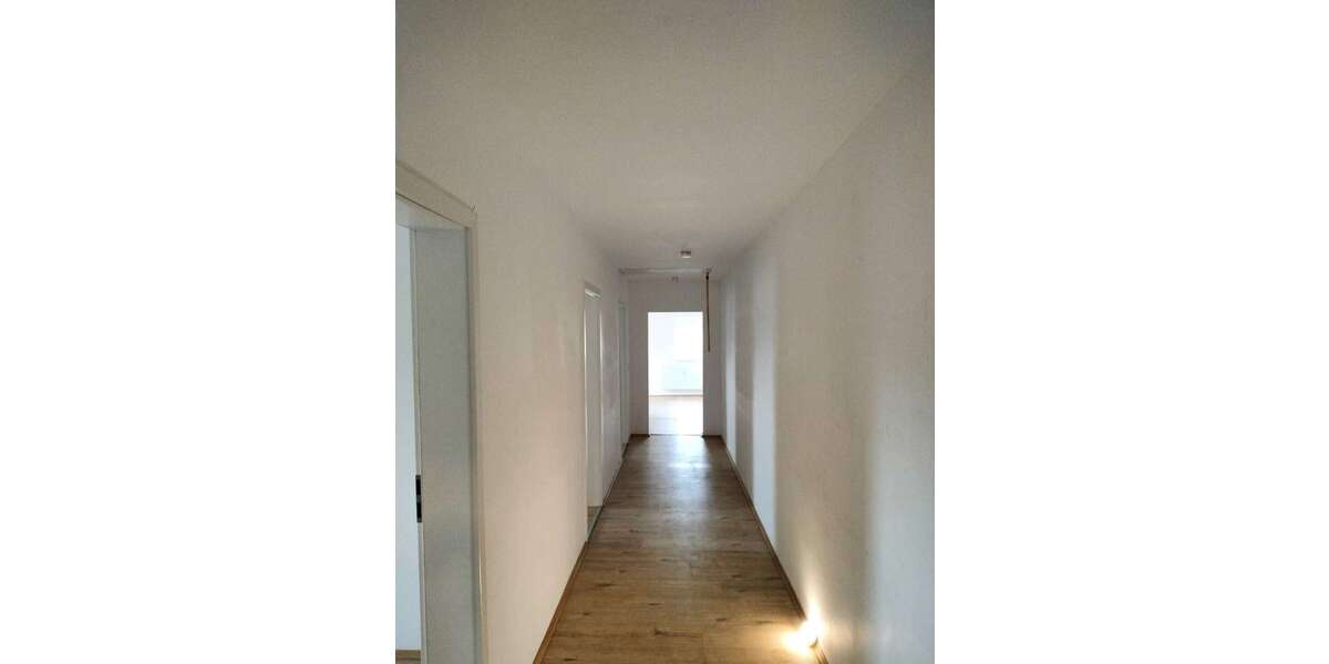 3,5-Zimmer-Dachgeschosswohnung in HammHerringen – Vermietet und top-modernisiert 3.5 zimmer