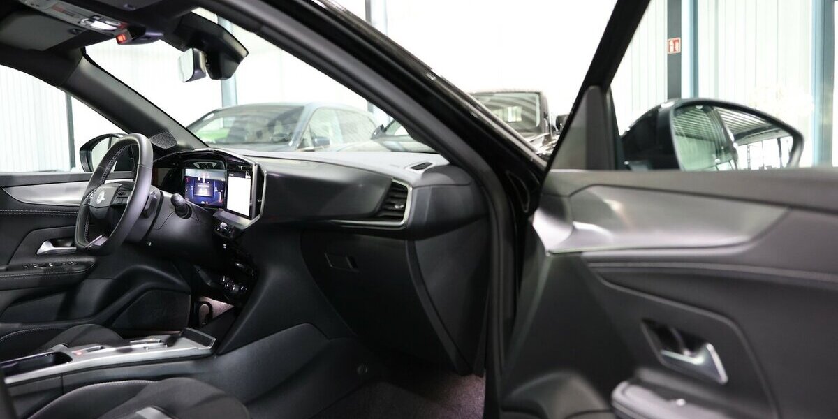 Opel Mokka 1.2 T GS-LINE SPORT TECH ALL-BLACK MATRIX 15.000 km 21.991 &euro; Hamm 59077