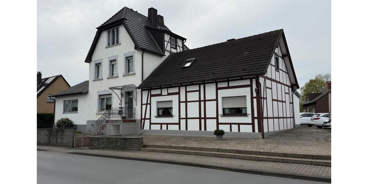 Einfamilienhaus Lippetal - 8 Zimmer, 666 m&sup2;, 350.000&euro; | Angebot:26329281