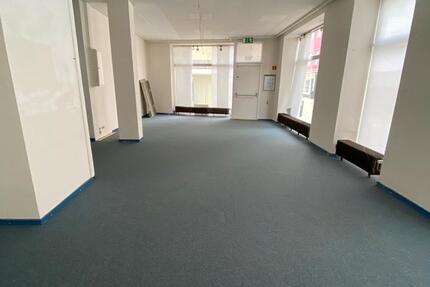 Menden: 3 Kaltmieten frei! Helle Büroräume in zentraler Innenstadtlage! zimmer