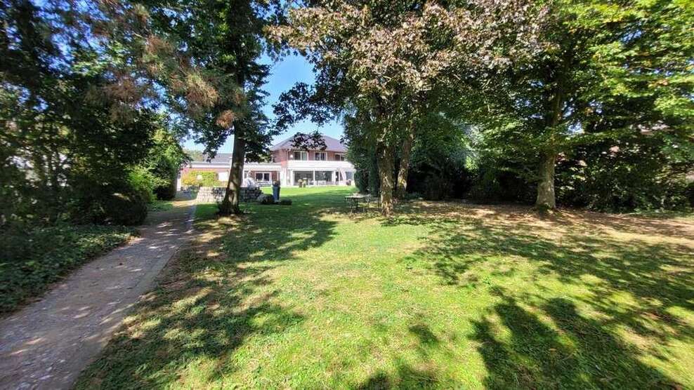 Haus zum Kaufen in Oelde 598.000 € 195 m²