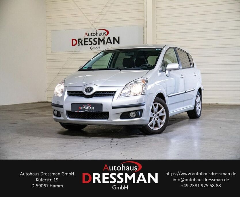 Toyota Corolla Verso 142.000 km 6.232 € Hamm 59067