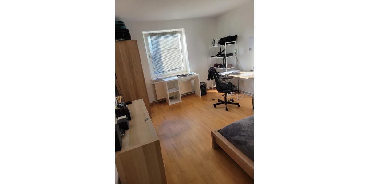 Etagenwohnung Dortmund Innenstadt Nord - 4 Zimmer, 40 m&sup2;, 215&euro; | Angebot:24857729