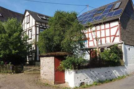 Haus zum Kaufen in Uhler 345.000 € 163 m²