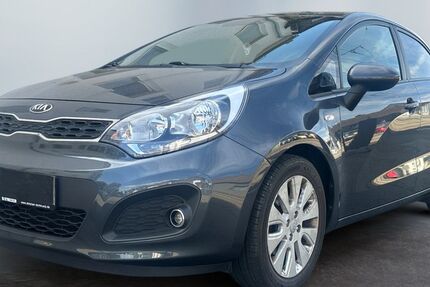 Kia Rio 175.000 km 2.990 € Schwerte 58239
