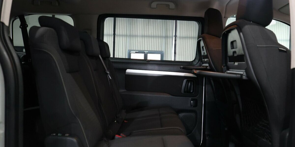 Opel Zafira Life 2.0 CDTI EDITION-M INNOVATION 8-SITZ 150.000 km 25.555 &euro; Hamm 59077