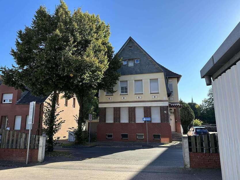 Haus zum Kaufen in Ahlen 320.000 € 180 m²