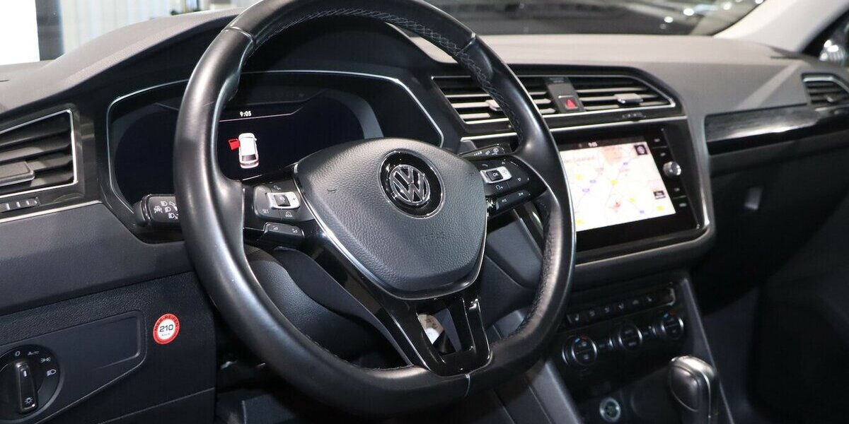 VW Tiguan 1.4 TSI DSG 4M SOUND / PANORAMA / AID 116.000 km 17.991 &euro; Hamm 59077