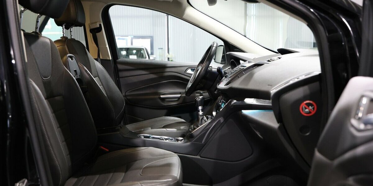 Ford Kuga 2.0 TDCI 4x4 TITANIUM / LEDER / NAVI+ 90.000 km 13.711 &euro; Hamm 59077