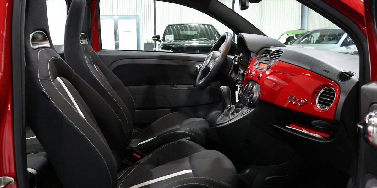 Abarth 500C SPORT-MODE / NAVI+ / SPORT-ALCANTARA-SITZE 104.000 km 11.777 &euro; Hamm 59077